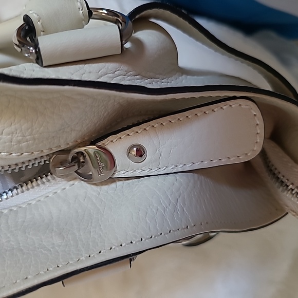 🌟CLEARANCE🌟Salvatore Ferragamo bag - Picture 16 of 16